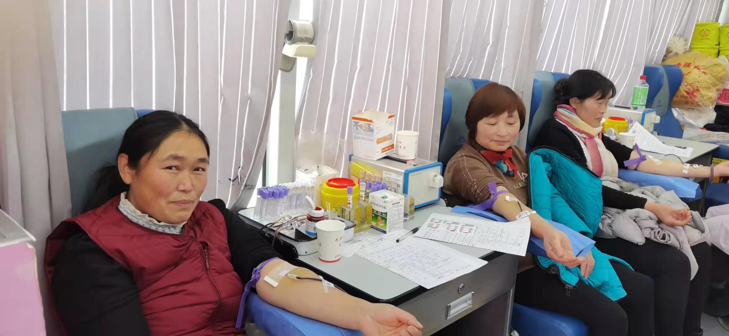 無償獻(xiàn)血，給這個(gè)冬天一份溫暖