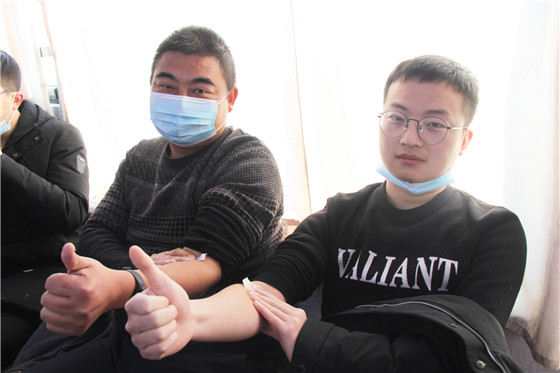 血液是生命的禮物——中國聯(lián)通安康市分公司、安康大數(shù)據(jù)運營有限公司聯(lián)合開展冬季應(yīng)急獻血活動