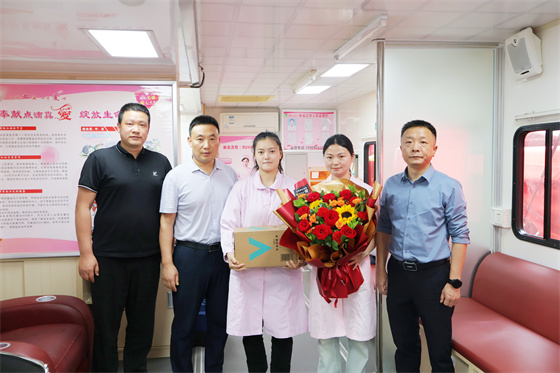 安康市中心血站開展“5·12”國際護士節(jié)慰問活動