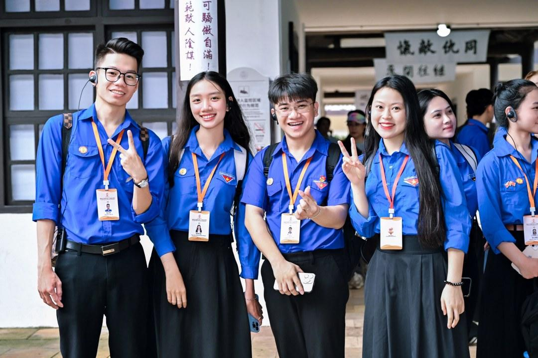 200名來自越南胡志明共青團(tuán)中央的青少年代表齊聚廣州開啟“紅色研學(xué)之旅”。